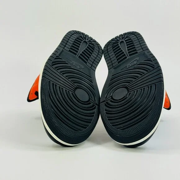 Air Jordan 1 Mid 'Black Toe Starfish' DQ8426-801 size 11.5 - Picture 7 of 8